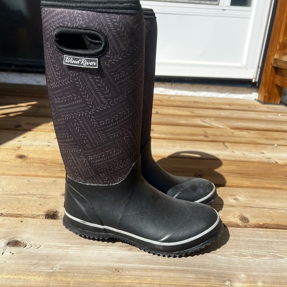 black WindRiver rain boots - Picture 4 of 4